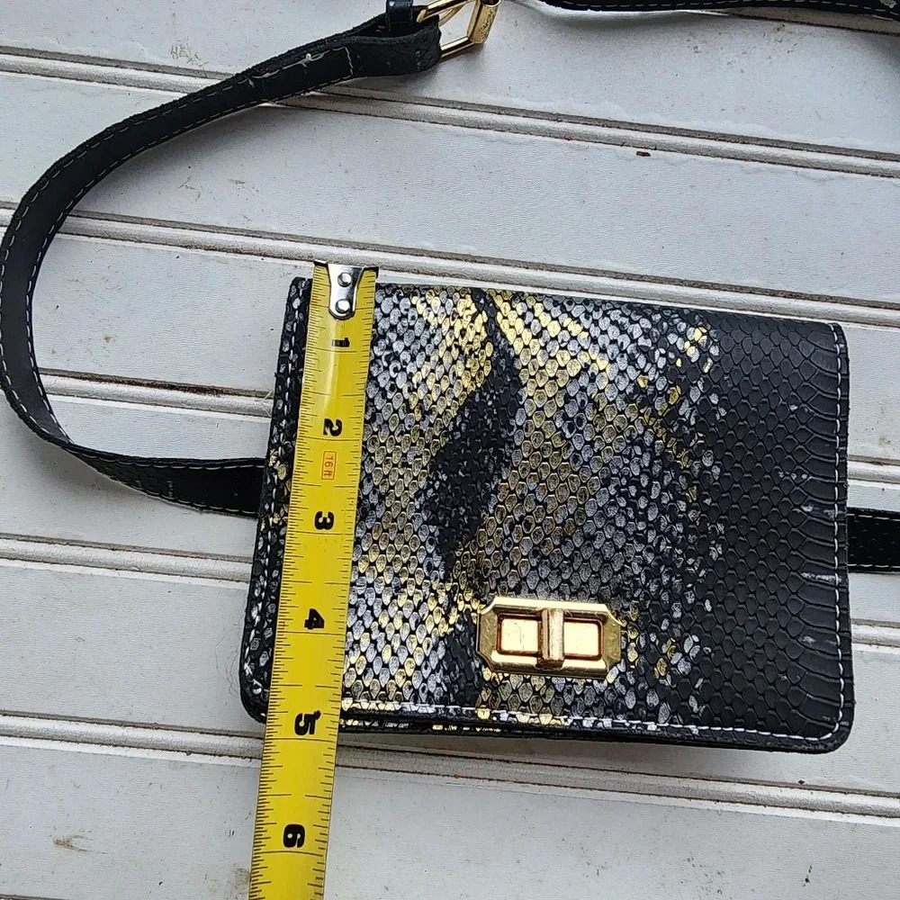 Womens Snake Skin Waist Belt Bag Black Gold 7"×5" - Picture 7 of 10
